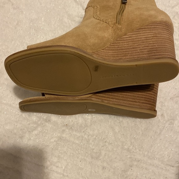 New Lucky Brand peep toe wedge booties size 8M - Picture 6 of 9